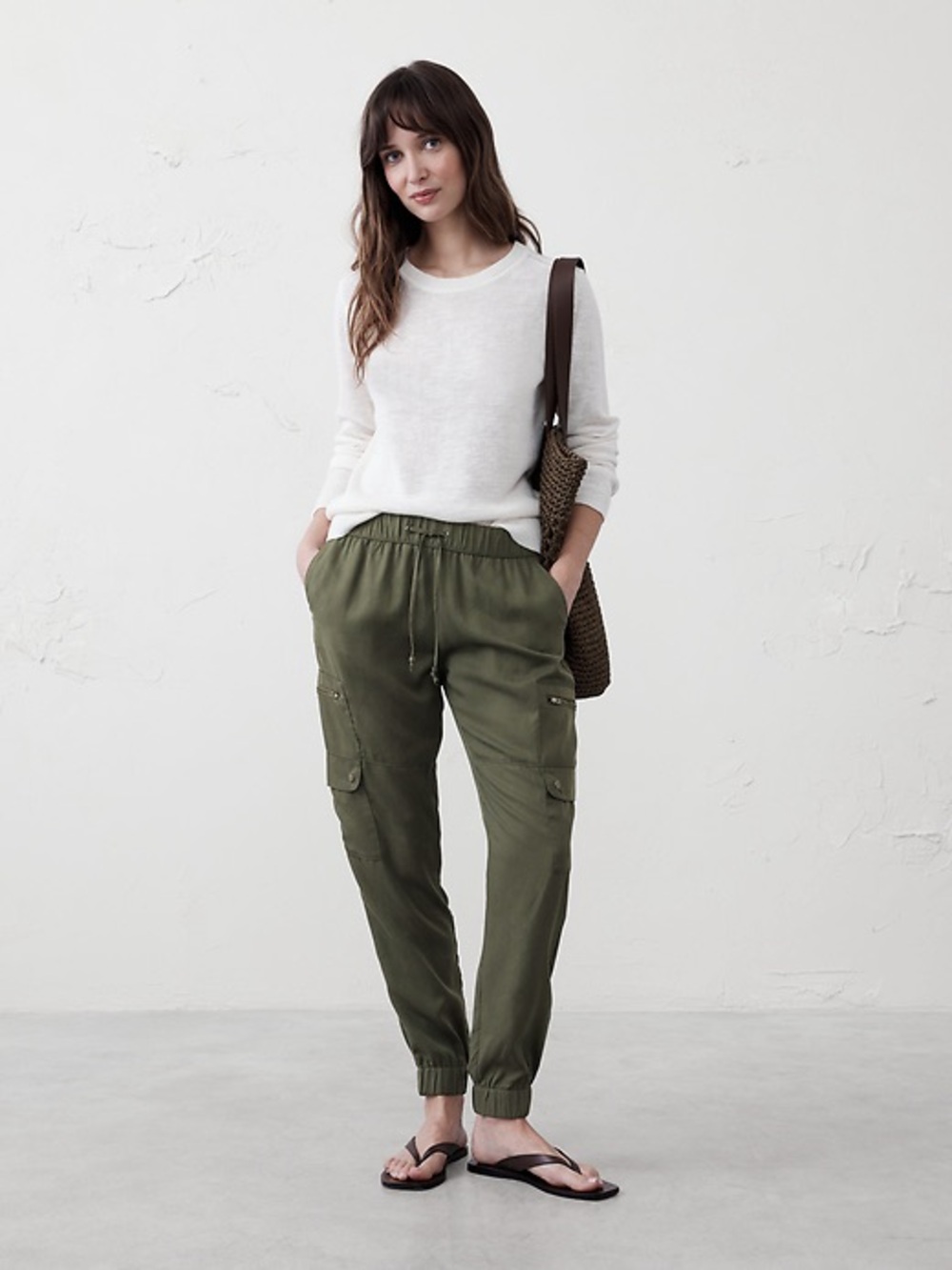 Banana Republic Olive Green Cargo Joggers - Women's Drawstring Pants size Medium